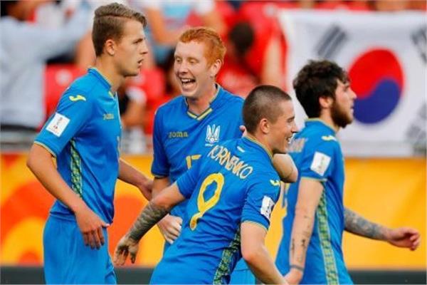 لاعبو المنتخب الأوكراني 