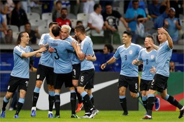 فرحة لاعبي منتخب أوروجواي