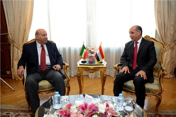وزير الطيران المدني يلتقي سفير دولة الكويت لدى جمهورية مصر العربية 