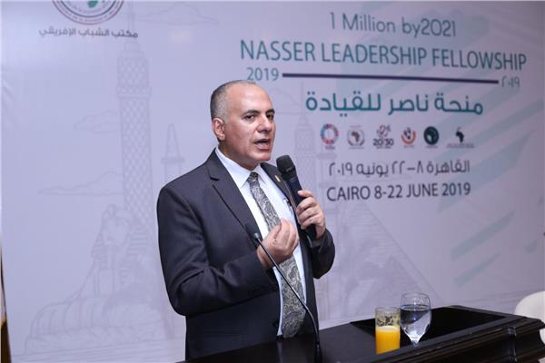  محمد عبد العاطى وزير الموارد المائية والرى 