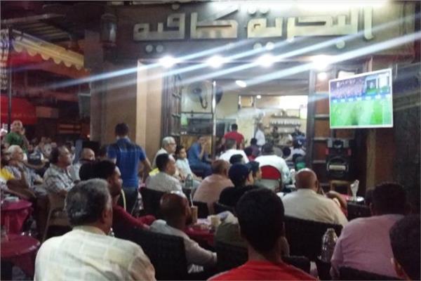 فرحة بورسعيدية بالهدف الاول لتشجيع منتخب مصر فى كأس الأمم الأفريقية 