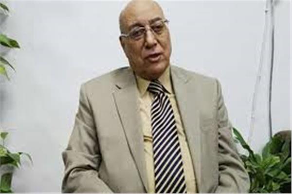 الدكتور محمد عبدالمجيد رئيس لجنة مبيدات الآفات الزراعية