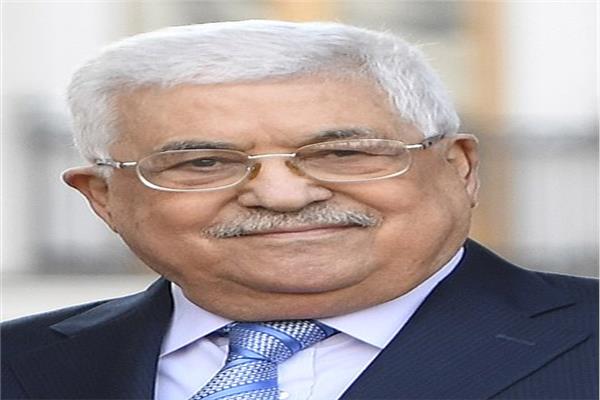 الرئيس الفلسطيني يهنئ الرئيس السيسي بالذكرى السادسة لثورة يونيو