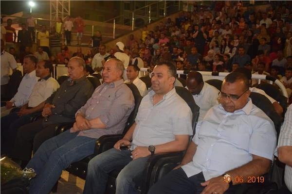 محافظ البحر الأحمر يشاهد مباراة الجولة الثالثة لمنتخبنا القومي بممشي النصر