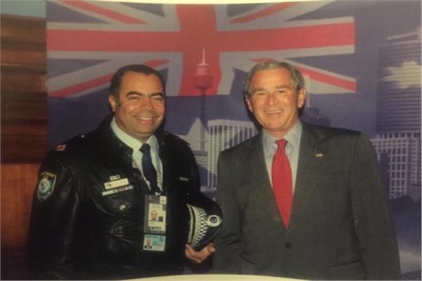  نجيب قلدس مع الرئيس الامريكي الأسبق جورج بوش