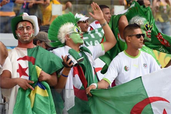 صورة أرشيفية -المشجعين الجزائريين 