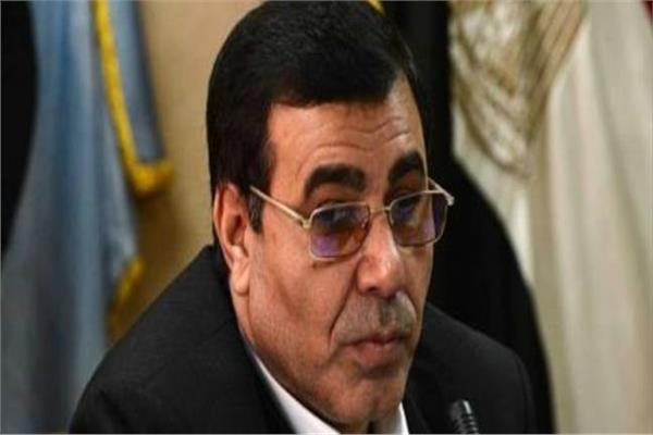 عبد الفتاح إبراهيم رئيس النقابة العامة للغزل والنسيج