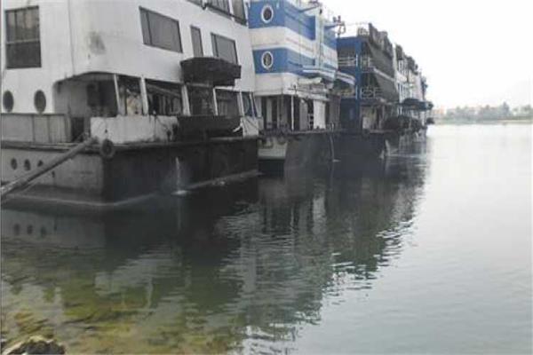 البيئة: الفنادق العائمة تلوث مياه النيل والحل استخدام «البارجات»