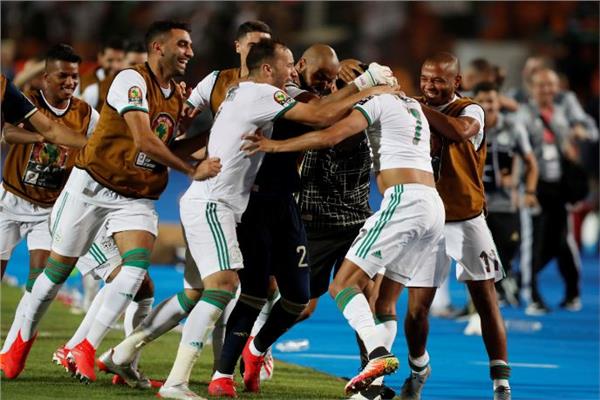 فرحة لاعبي الجزائر