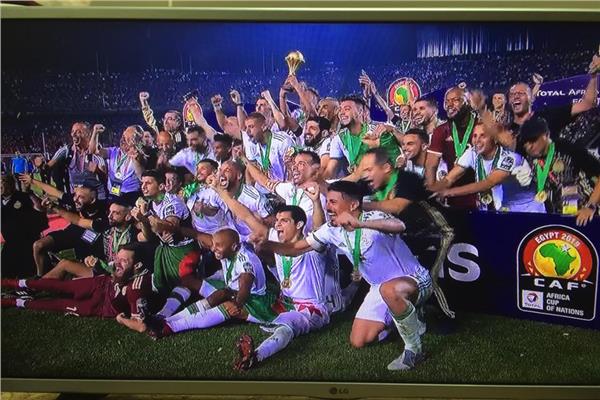 فوز منتخب الجزائر بطولة الامم الافريقية 