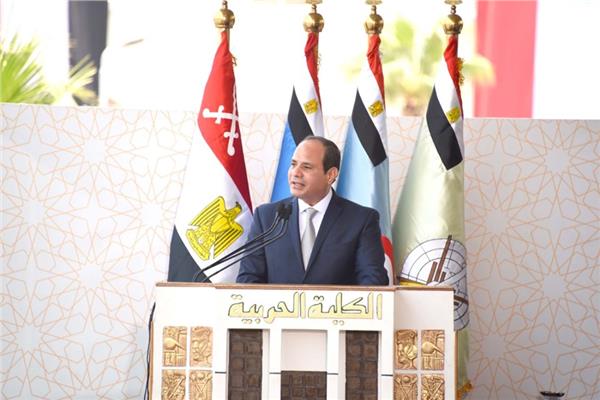 الرئيس عبد الفتاح السيسي خلال الحفل