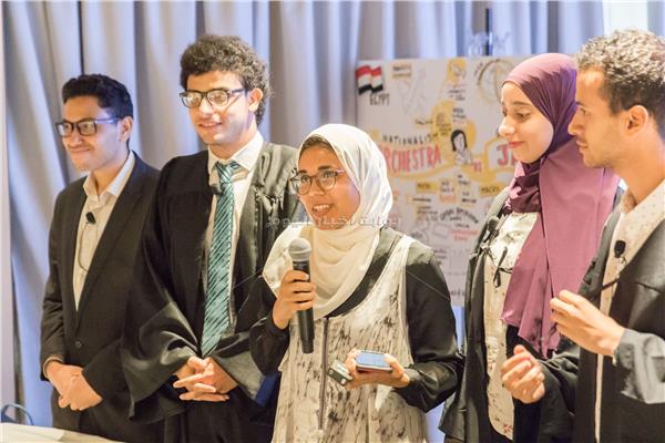 طلاب مصريين يفوزون بمسابقة عالمية بسنغافورة لإيجاد حلول ذكية في مواجهة تحديات المستقبل