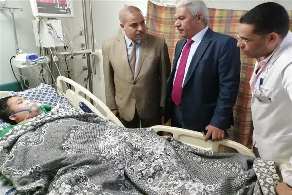 رئيس جامعة الأزهر يزور مستشفى الحسين الجامعي