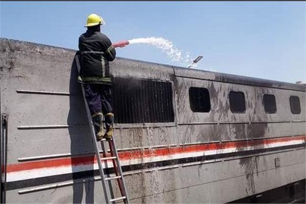  السيطرة على حريق في أحدي عربات قطار بمحطة سكة حديد الإسماعيلية 
