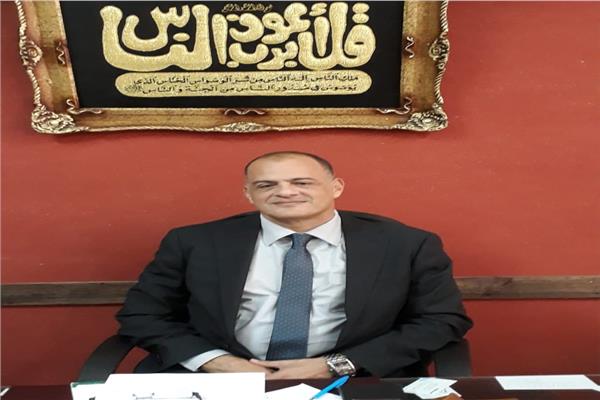  محمد عبد الحميد المدير العام لإدارة القاهرة الجديدة التعليمية