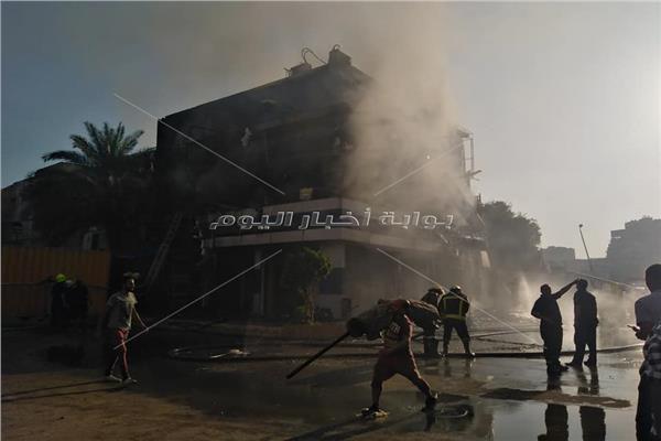 حريق بأحد محال الأقمشة في «بولاق»