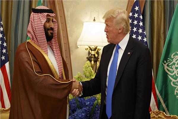 الرئيس الأمريكي دونالد ترامب وولي العهد السعودي الأمير محمد بن سلمان - أرشيفية