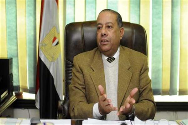 عبد العظيم حسين رئيس مصلحة الضرائب المصرية 
