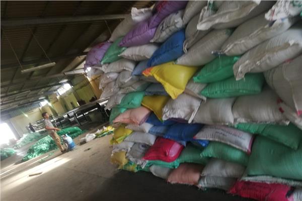 ضبط 6 طن مواد بلاستيكية مجهولة المصدر قبل إعادة تدويرها في الإسكندرية