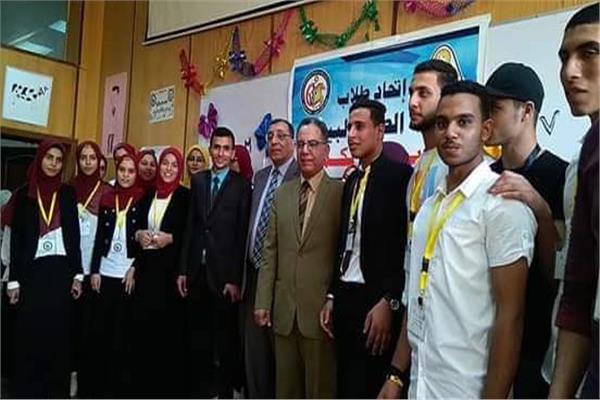 أجهزة وزارة الداخليةبيطري المنوفية تحتفل بطلابها الجدد