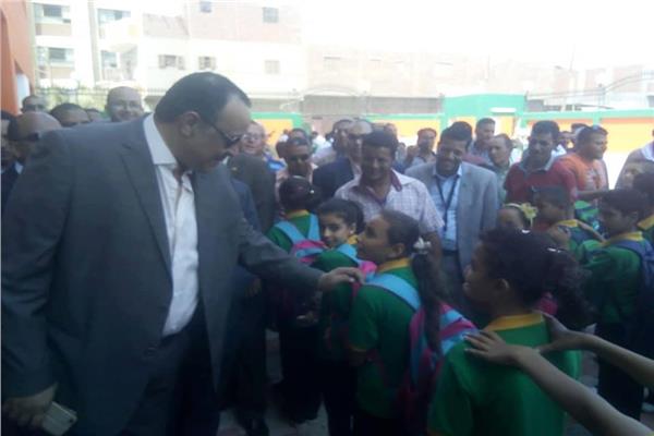 سكرتير عام محافظة المنيا يفتتح مدرستين بمركز سمالوط