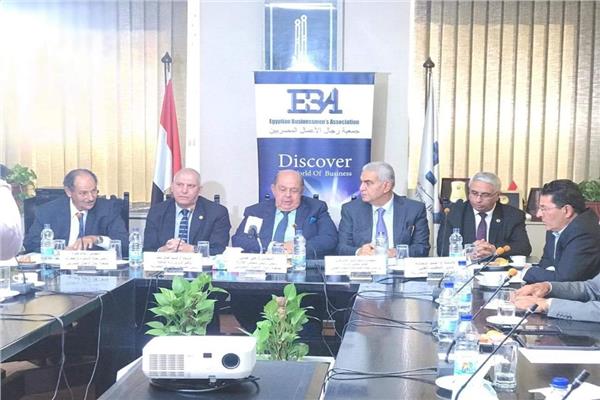 لقاء رئيس مصلحة الجمارك مع أعضاء جمعية رجال الأعمال المصريين