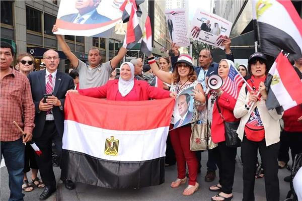 الجالية المصرية بنيويورك تنظم وقفة لتأييد السيسي