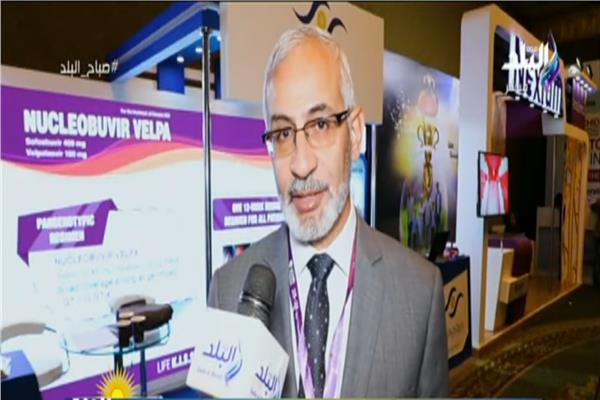 الدكتور أمجد الذهبي، أستاذ أمراض الكبد والجهاز الهضمي بكلية الطب جامعة الأزهر