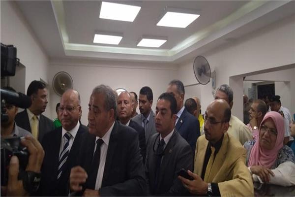 وزير التموين خلال افتتاحه مركز الخدمة المتطورة بمدينة نصر