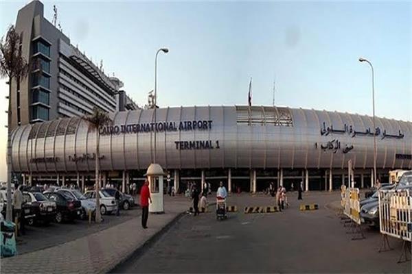  المبني الإداري بمطار القاهرة