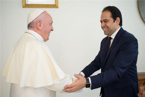 تكَرَّيم البابا فرانسيس بابا الكنيسة الكاثولوكية للمستشار محمد عبد السلام