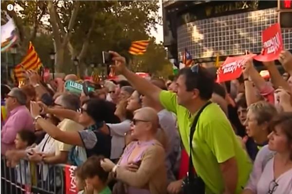 تظاهرات حاشدة في برشلونة تأييدا لانفصال إقليم كتالونيا