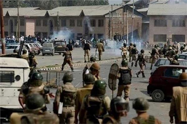 مقتل جنديين هنديين ومدنيين باكستانيين في قصف عبر الحدود في كشمير