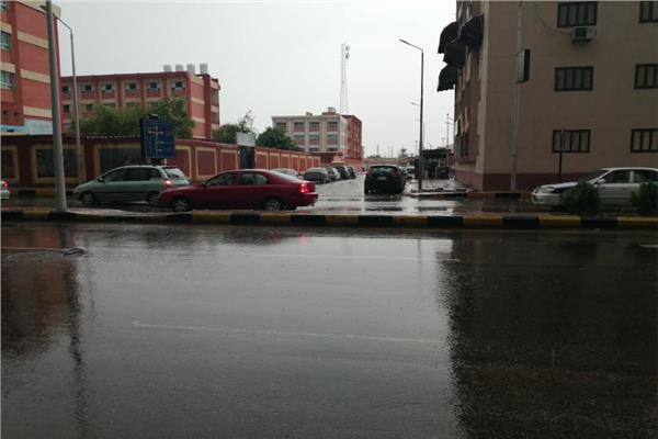 أمطار غزيرة ورعد وبرق وإغلاق ميناء الصيد فى بورسعيد