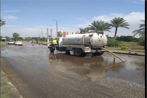 37 سيارة شفط لمياه الأمطار بالمنطقة الجنوبية في القاهرة