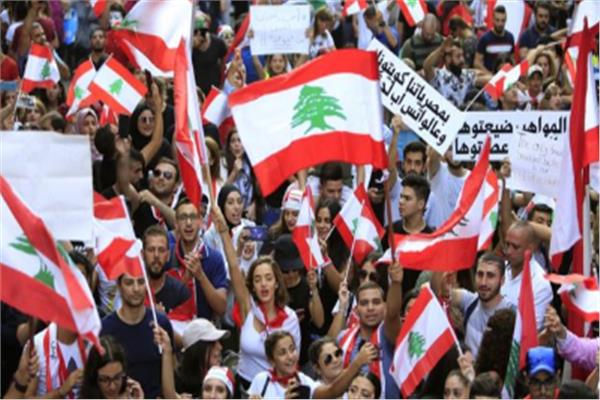 استمرار المظاهرات في لبنان لليوم التاسع