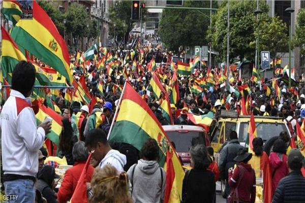 المكسيك تعرض اللجوء على رئيس بوليفيا بعد تنحيه