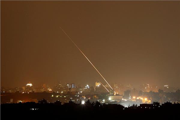 صفارات الإنذار تدوي في إسرائيل.. المقاومة الفلسطينية تطلق رشقة جديدة من الصواريخ