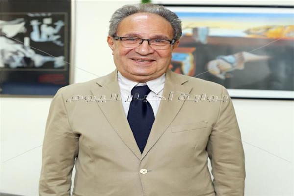 د.محمد العزازى رئيس جامعة مصر للعلوم والتكنولوجيا