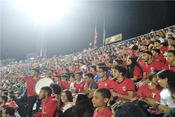 10 آلاف طالب وطالبة يحضرون مباراة منتخب مصر الأولمبي 