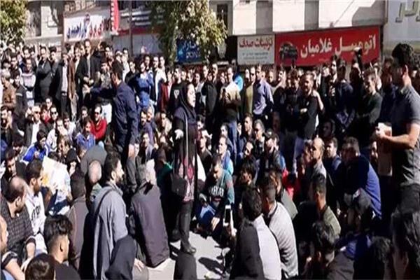 مظاهرات فى إيران احتجاجا على ارتفاع أسعار الوقود بنسبة 50%