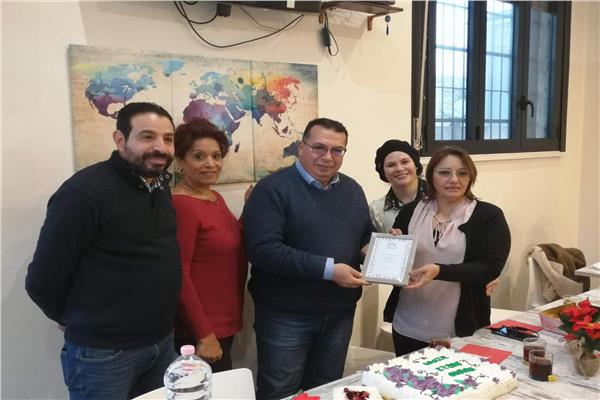 تكريم المستشار العمالي بإيطاليا لجهوده في رعاية العمالة المصرية