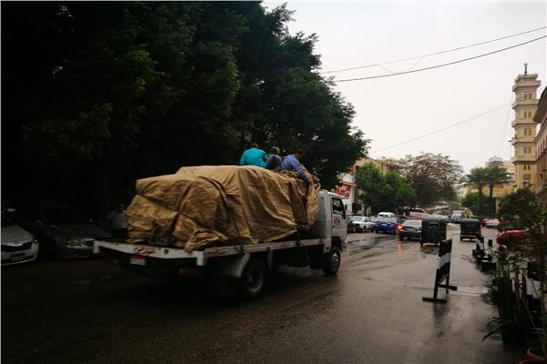 الأمطار تربك الحركة المرورية بالقاهرة والمحافظات