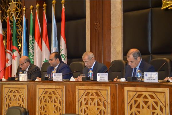 نائب محافظ الإسكندرية يشارك في مجلس الأكاديمية العربية الاستشاري للصناعة