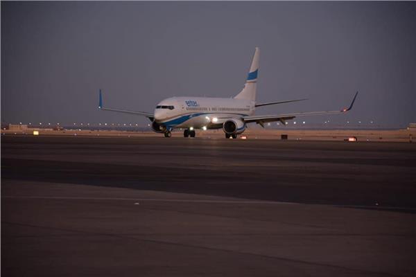 مطار شرم الشيخ الدولى يستقبل أولى الرحلات البريطانية المباشرة