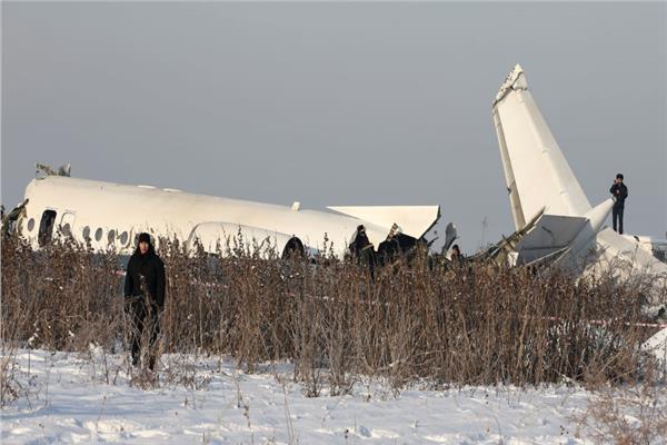 العثور على مسجلين كانا على متن الطائرة المتحطمة في كازاخستان