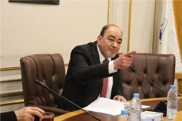  محمد اسماعيل عبده رئيس الشعبة العامة لتجارة المستلزمات الطبية