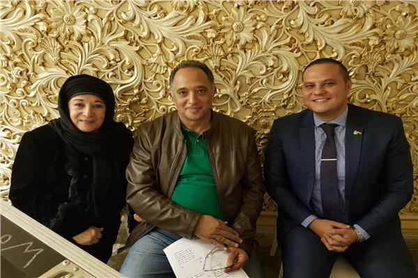 هيثم نجم مع المخرج حسني صالح والفنانة الفديرة سميرة عبد العزيز