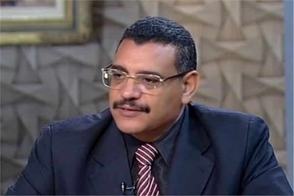 الدكتور علي مسعود عميد كلية السياسة والاقتصاد بجامعة بنى سويف