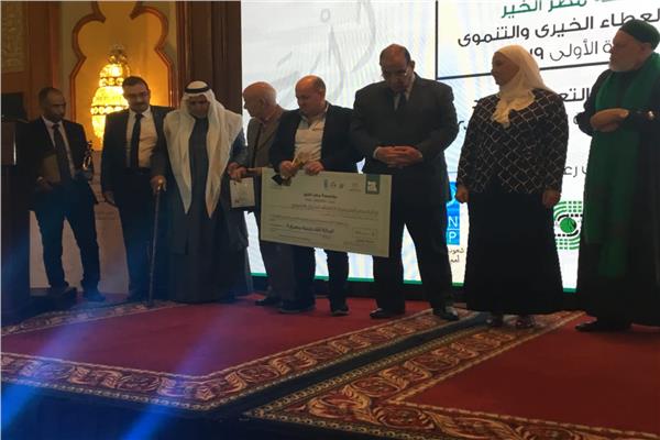 الشيخ عرفات يفوز بجائزة تطوير التعليم لجمعية الجودة بالشيخ زايد
